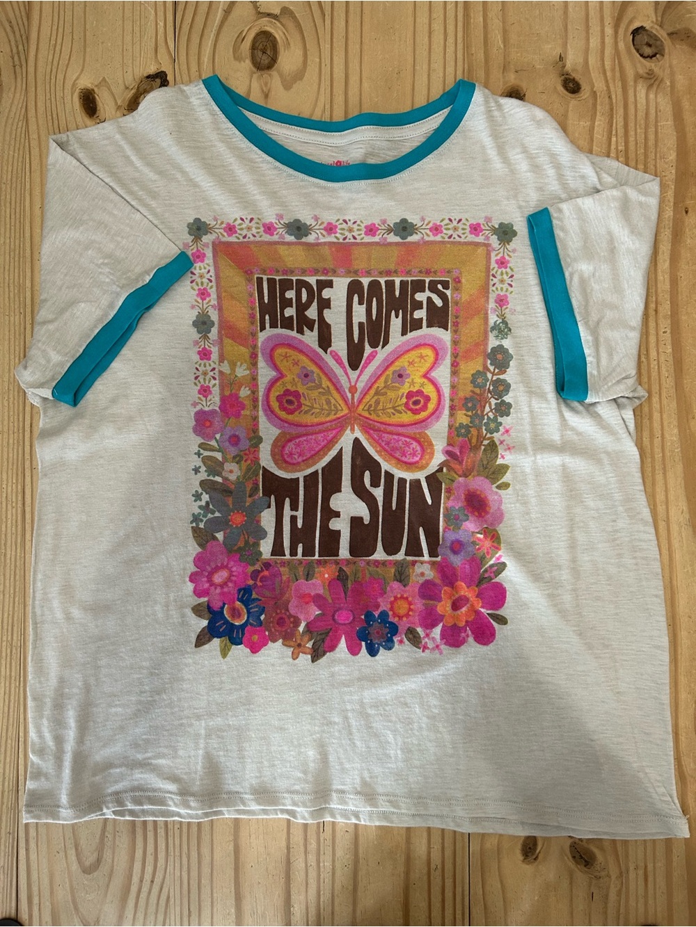 NATURAL LIFE NWOT Oversized Tee with Turquoise Trim & Pink Butterfly Graphic